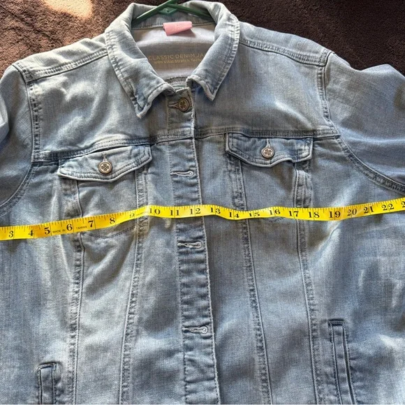 Laurie Felt Light Blue Jean Jacket - Picture 9 of 15